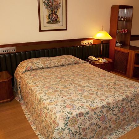Hotel Gran Corona Sao Paulo Cameră foto